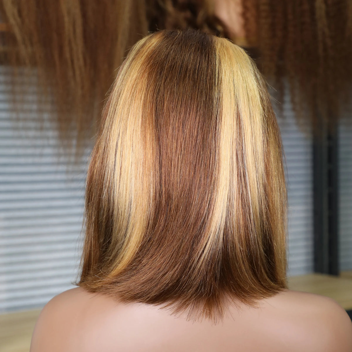 13x4 Transparent Lace Front Bob Wig Human Hair Ombre Honey Blonde 10-16 Inch 4/27 Colored Frontal Wig