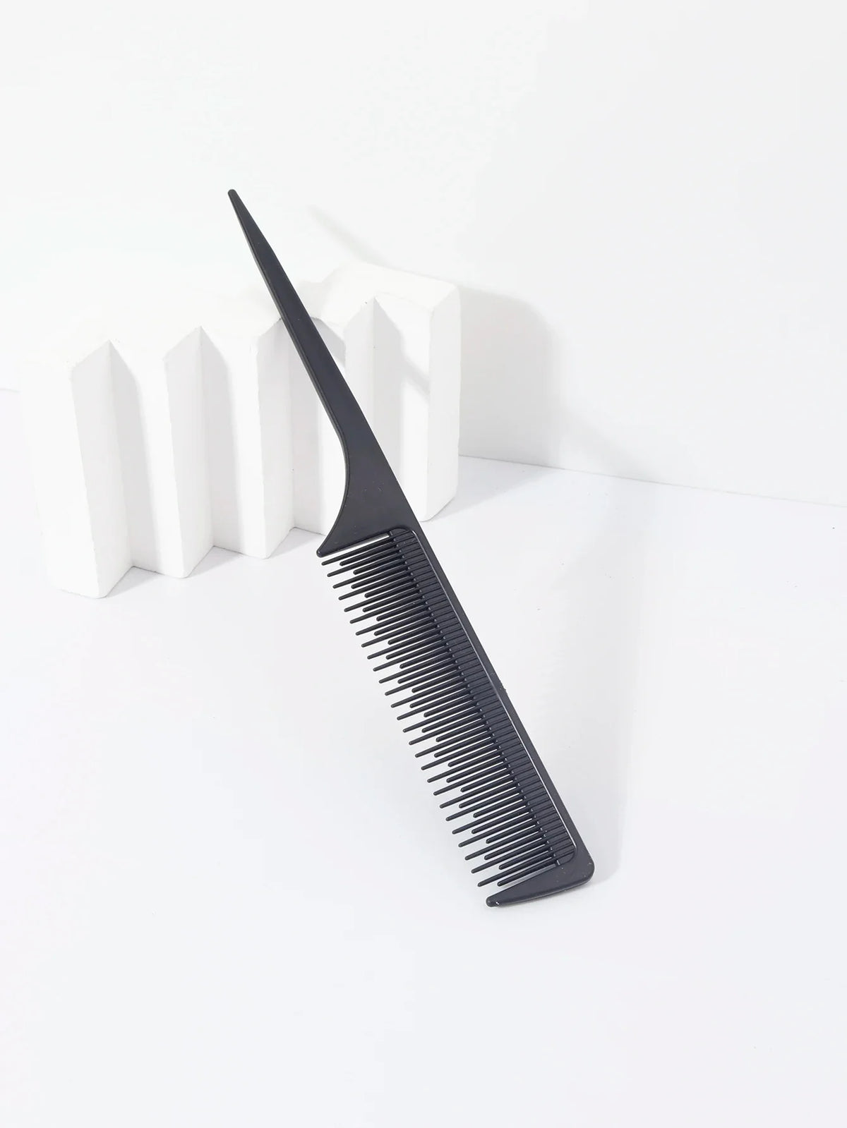 Carbon Fiber Heat Resistant Pointed Tail Comb 1 Piece