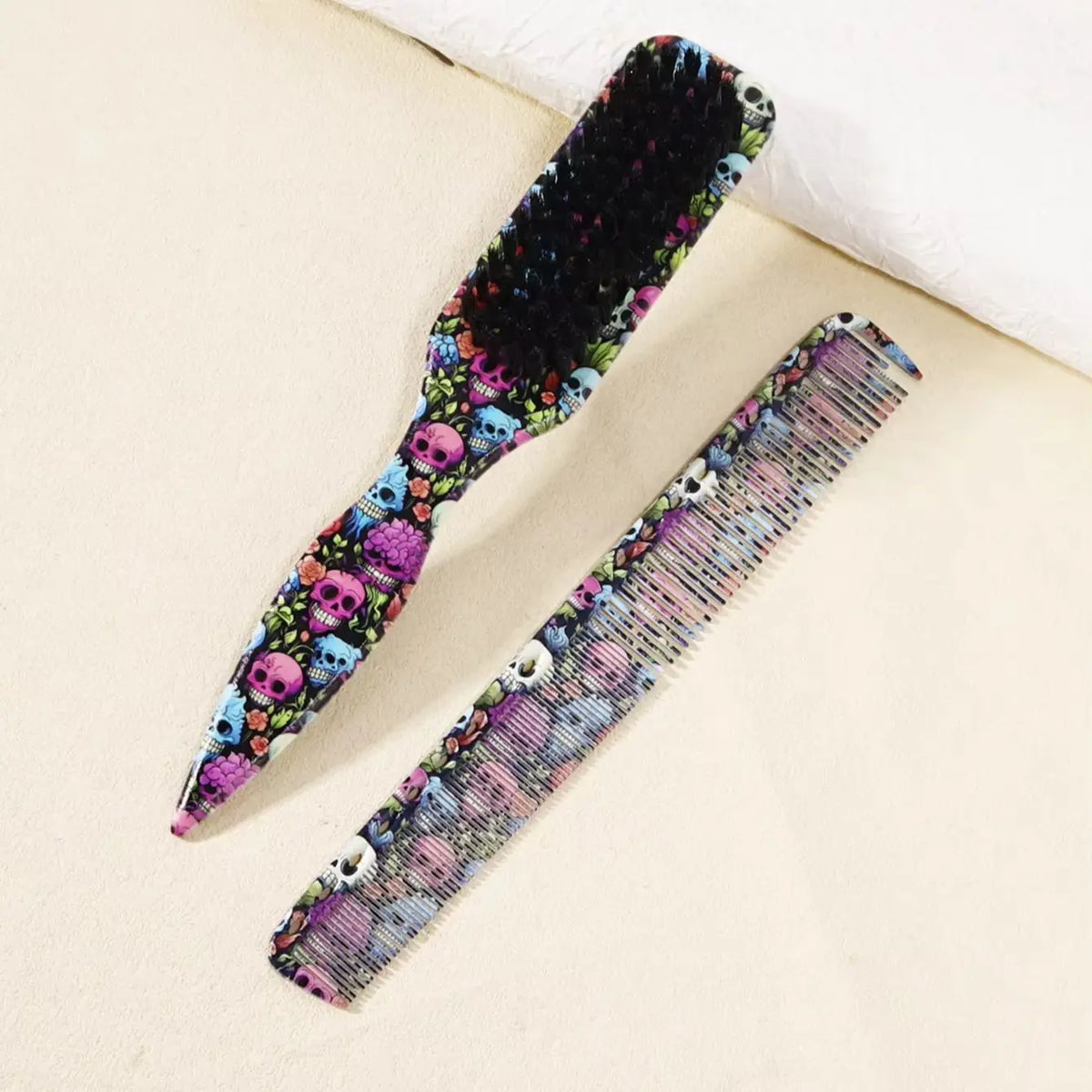 2pcs Hair Styling Brush Set Plastic Skull Pattern Loop Brushes