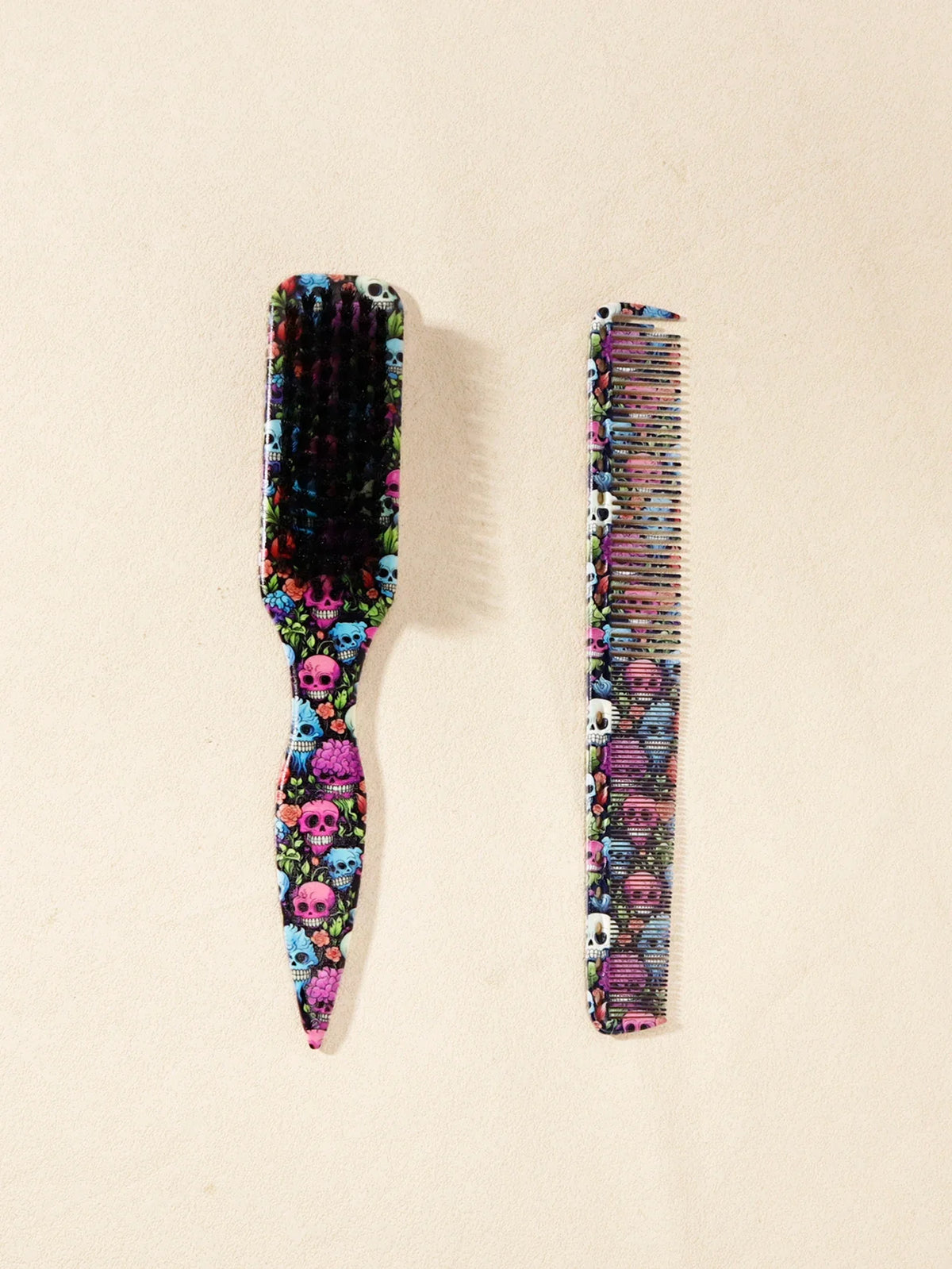 2pcs Hair Styling Brush Set Plastic Skull Pattern Loop Brushes