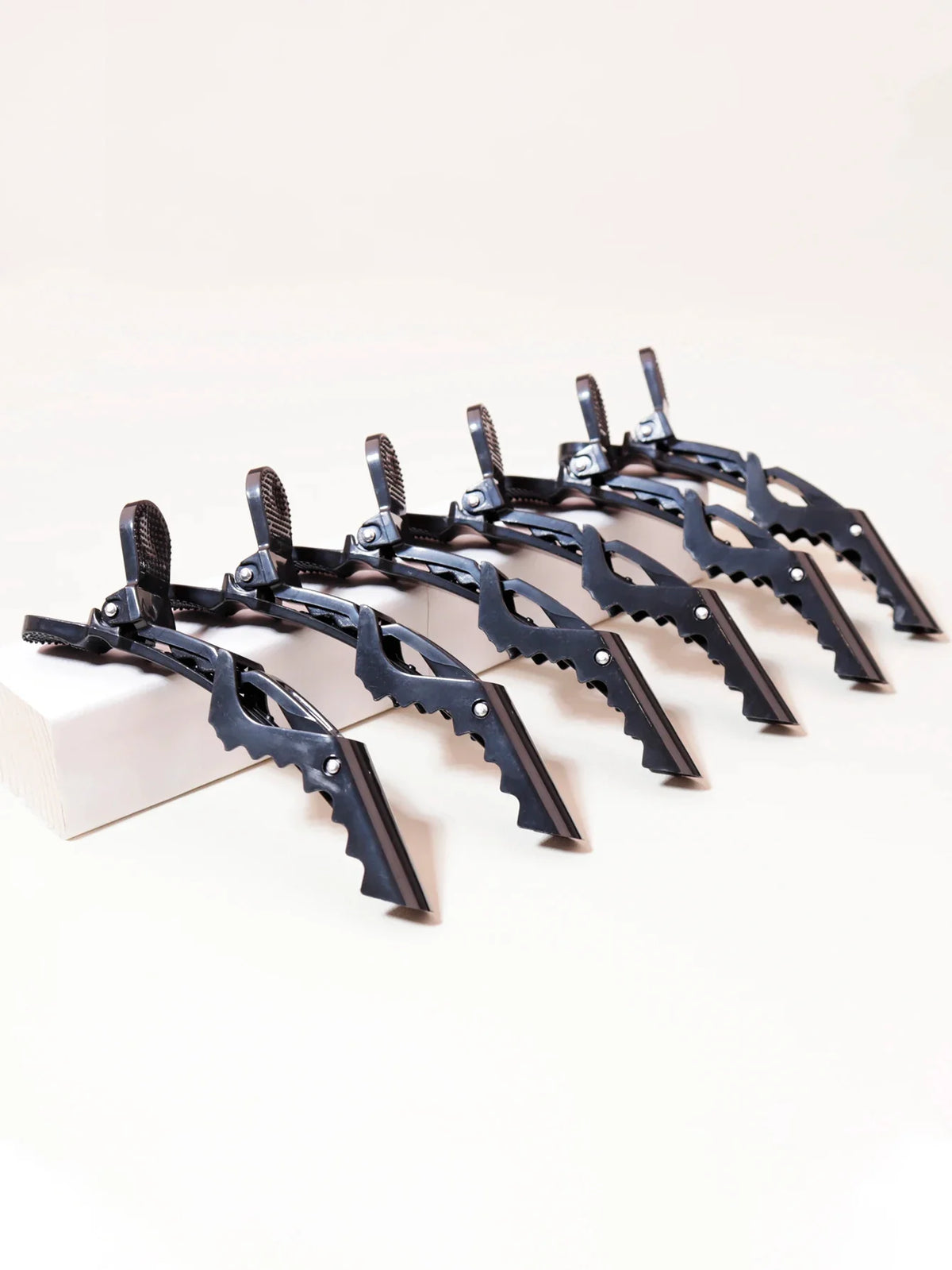 1 to 6 Piece Alligator Hair Clips Crocodile Grip Salon Styling Tool